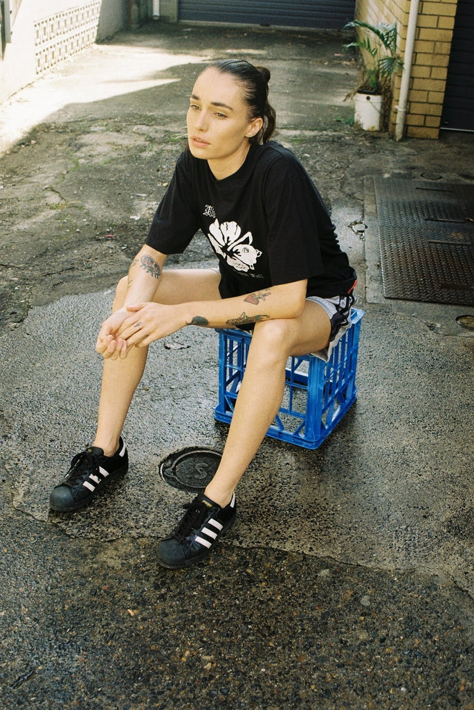 HIGH BISCUS TEE / FADED BLACK