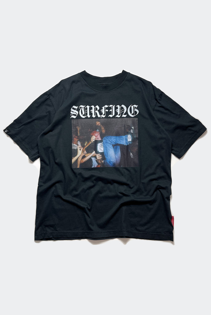 SURFING TEE / FADED BLACK